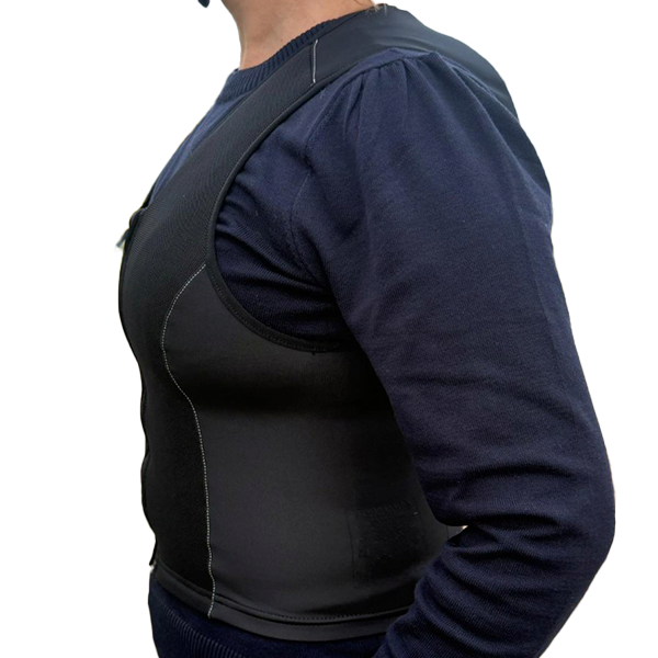 Komperdell Ballistic FreeMotion Ryggskydd är det perfekta valet för ryttare som söker ett lätt, flexibelt och ventilerande ryggskydd!