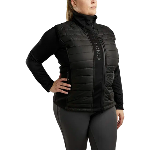 Montar Emma Quilt Bodywarmer Curve är perfekt för både ridning samt vardagsbruk och är ett måste för alla ryttare som vill kombinera funktion och mode!