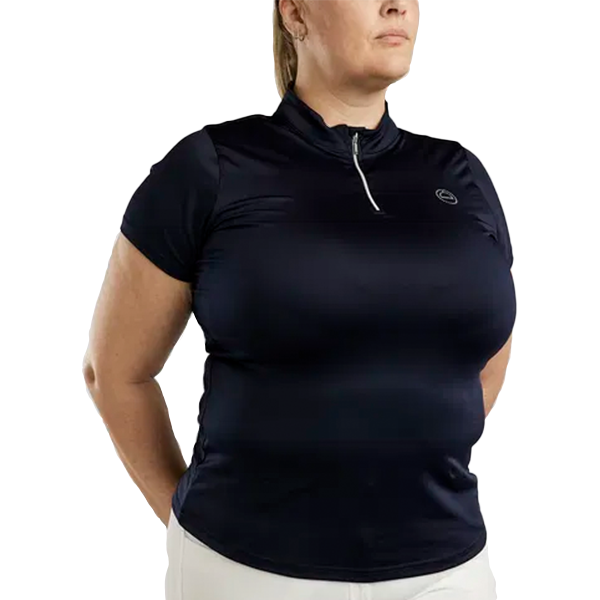 Montar Everly Kortärmad Polotröja Curve är en den perfekta pikétröjan för träning med korta ärmar som kombinerar stil och funktion på rätt sätt!