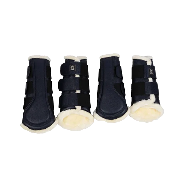 Montar Benskydd PU-Läder 4-Pack ger din häst optimalt skydd och komfort och är perfekt både till träning och tävling! Tillverkade av slitstarkt PU-läder.