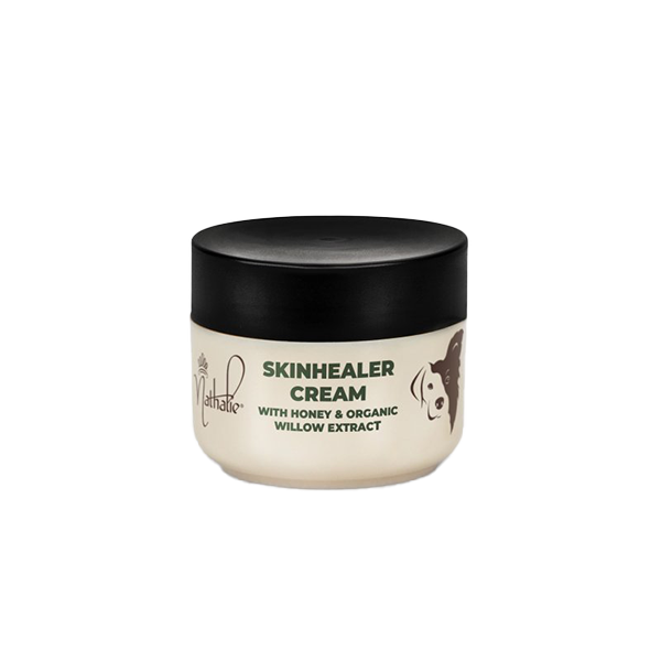 Nathalie Dog Skinhealer Cream 50 ml är en hudvårdskräm som är skonsam och mycket effektiv för din hund! För vård av ytliga småsår och revor.