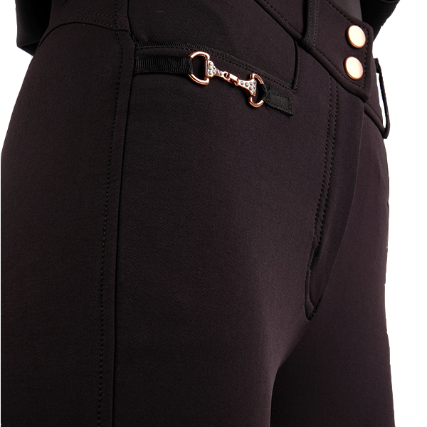 Montar Molly Yati Highwaist Ridbyxor har en hög midja och ett V-snitt i linningen, dessa ridbyxor erbjuder en perfekt passform och optimalt stöd!