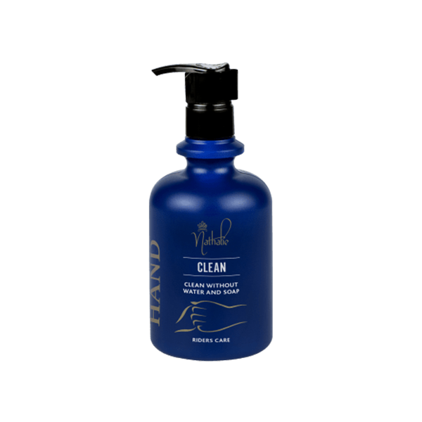 Nathalie Clean Hands Alcogel är en snabbtorkande handrengörande gel som ger optimal handhygienen i stallet! Produkten lämnar huden ren med en doft av päron!