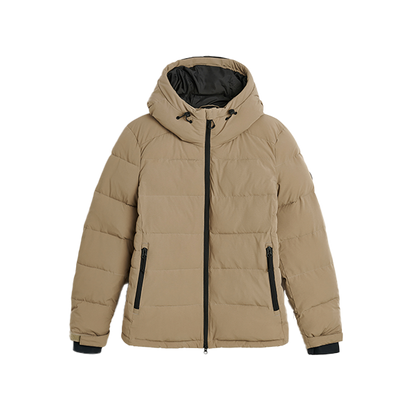 Jacson Idun Vinterjacka är en klassisk vinterjacka och det ultimata valet för en stilmedveten ryttare som värdesätter komfort och funktionalitet!