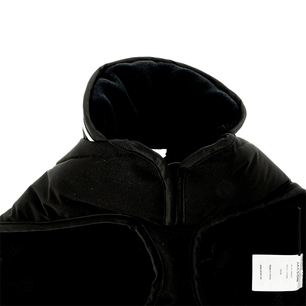 Jacson Sonja Hundtäcke är ett funktionellt och stilrent vinterhundtäcke som ger din hund optimal värme, komfort och skydd under kalla och blöta dagar!