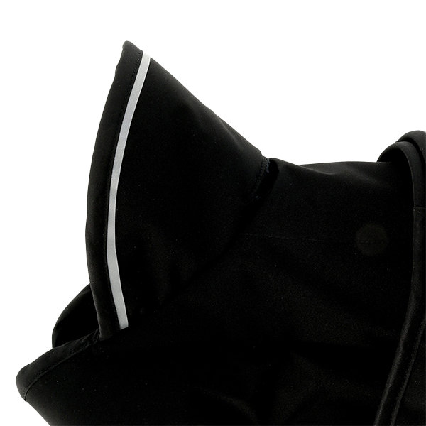 Jacson Sonja Hundtäcke är ett funktionellt och stilrent vinterhundtäcke som ger din hund optimal värme, komfort och skydd under kalla och blöta dagar!