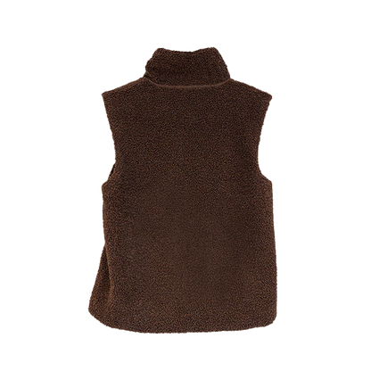 Jacson Elsa Teddyväst är den perfekta teddyvästen för dig som vill kombinera värme, komfort och stil! Passar lika bra till ridning som till vardags!