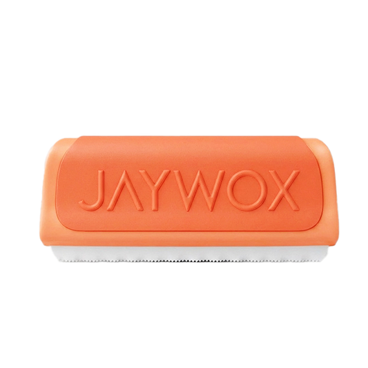 Jaywox Shedding Tool är utvecklad för att avlägsna lös päls, underull, mjäll och smuts samt för att stärka djurets naturliga egenskaper!
