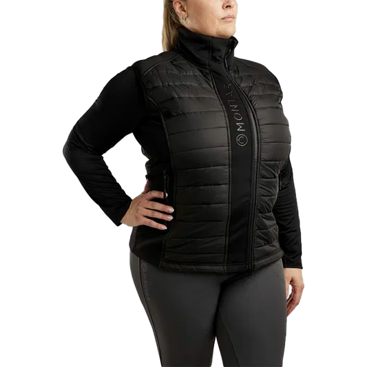 Montar Emma Quilt Bodywarmer Curve är perfekt för både ridning samt vardagsbruk och är ett måste för alla ryttare som vill kombinera funktion och mode!