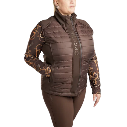 Montar Emma Quilt Bodywarmer Curve är perfekt för både ridning samt vardagsbruk och är ett måste för alla ryttare som vill kombinera funktion och mode!