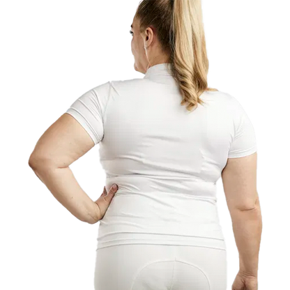 Montar Everly Kortärmad Polotröja Curve är en den perfekta pikétröjan för träning med korta ärmar som kombinerar stil och funktion på rätt sätt!