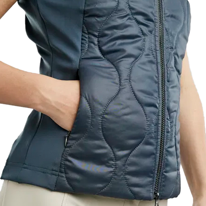 Montar MoMary Bodywarmer är designad för ryttaren som söker en mångsidig och elegant väst som kombinerar stil, komfort och funktionalitet!
