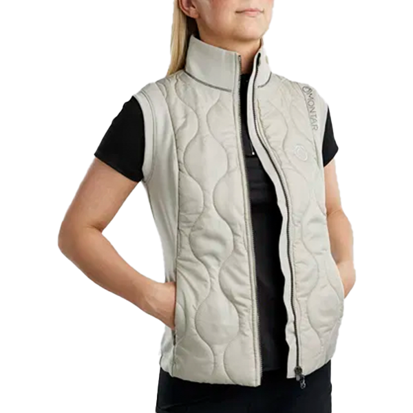 Montar MoMary Bodywarmer är designad för ryttaren som söker en mångsidig och elegant väst som kombinerar stil, komfort och funktionalitet!