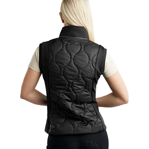 Montar MoMary Bodywarmer är designad för ryttaren som söker en mångsidig och elegant väst som kombinerar stil, komfort och funktionalitet!
