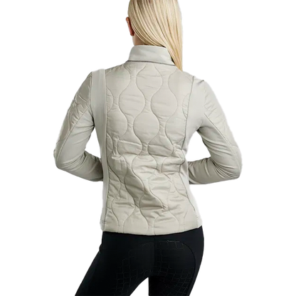 Montar MoMary Jacket är designad för ryttaren som söker en mångsidig och elegant jacka som kombinerar stil, komfort och funktionalitet!