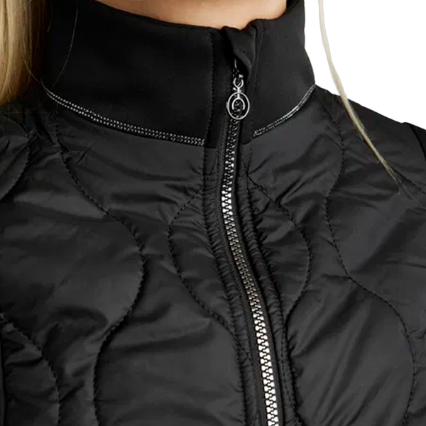 Montar MoMary Jacket är designad för ryttaren som söker en mångsidig och elegant jacka som kombinerar stil, komfort och funktionalitet!