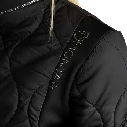 Montar MoMary Jacket är designad för ryttaren som söker en mångsidig och elegant jacka som kombinerar stil, komfort och funktionalitet!