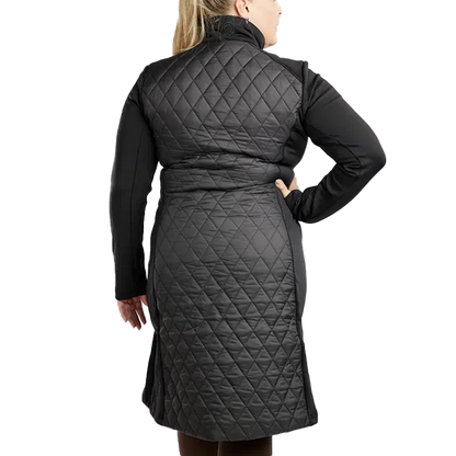 Montar MoQuinn Hybrid Jacket Curve är en lång quiltad jacka som är designad för både stallarbete och ridning! Optimal komfort i alla väderförhållanden!