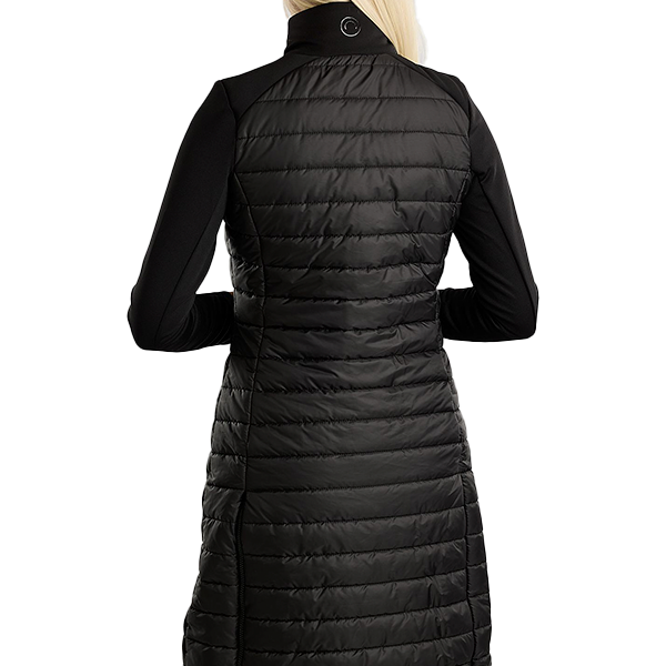 Montar Emma Jacka är en lång version av vår bästsäljare Emma Quilt jackan, som är en elegant och funktionell ridjacka som kombinerar stil och komfort!